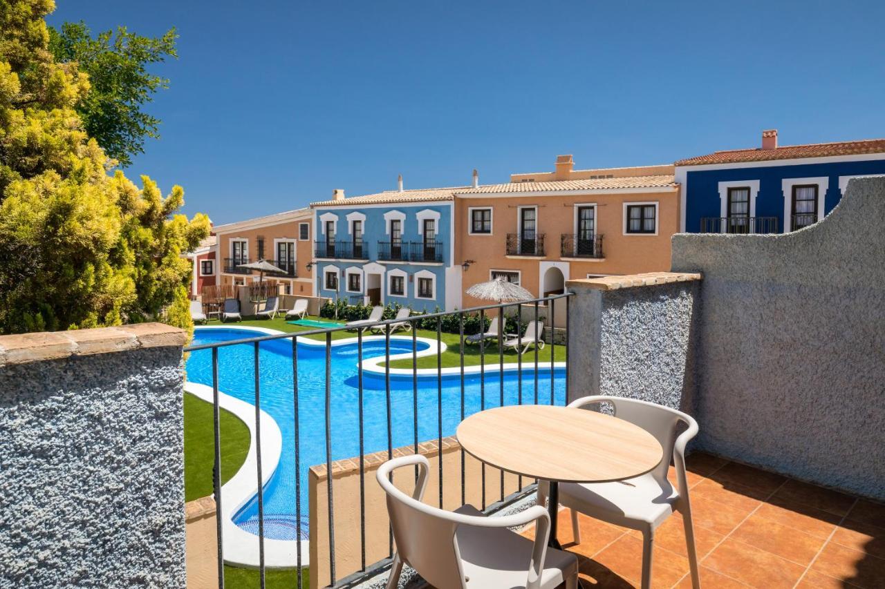 Occidental Pueblo Acantilado เอลกัมเปโญ ภายนอก รูปภาพ